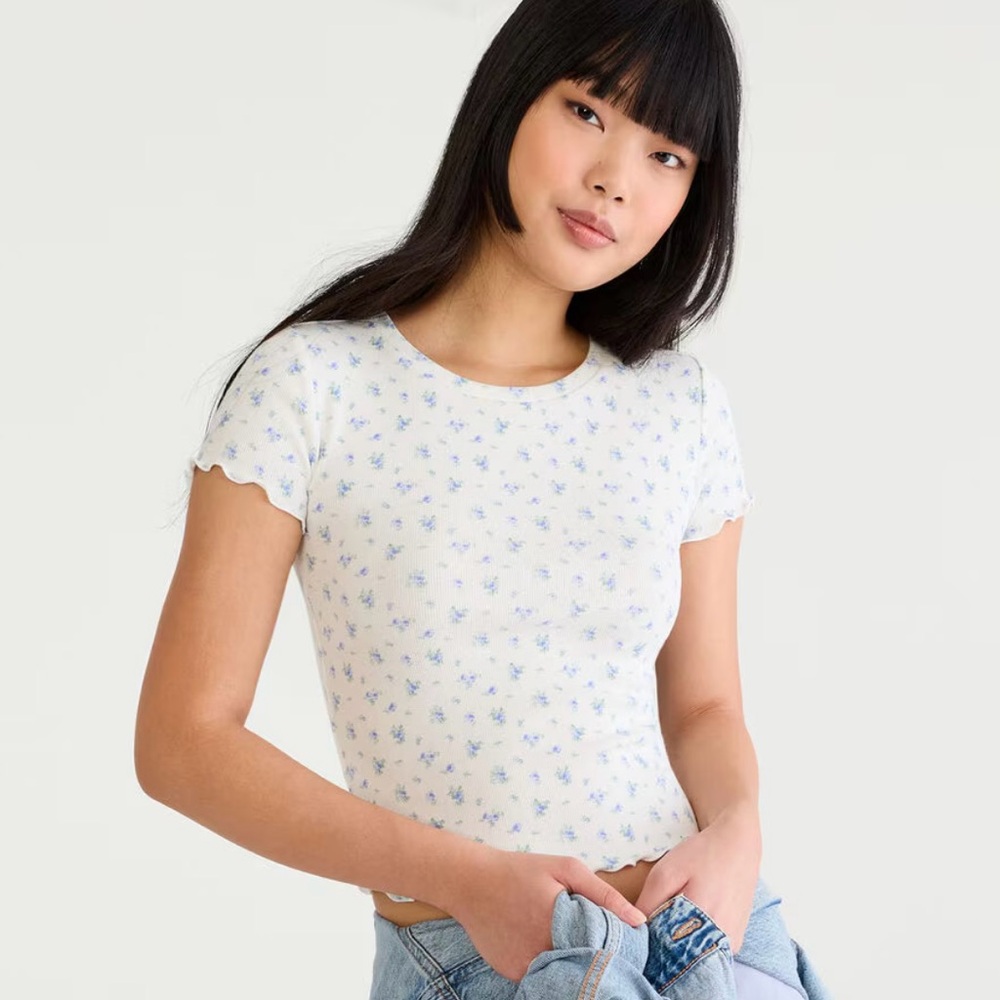 Aeropostale floral ribbed shrunken tee